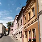 Kukacci Hnizdo Apartment